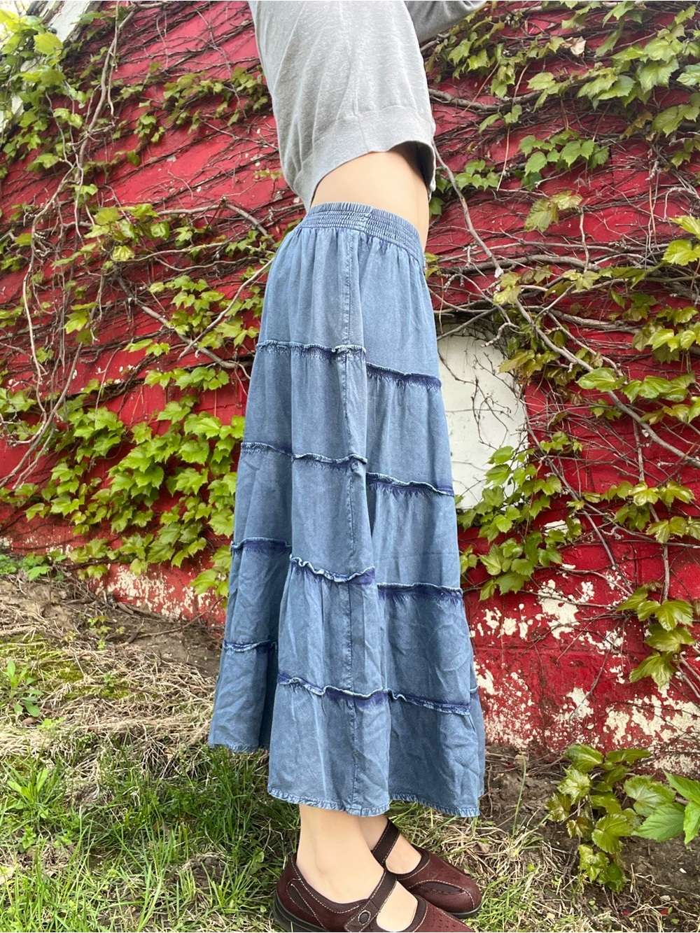 Mlle Gabrielle Blue Tiered Button-Front Midi Skirt - Picture 9 of 13